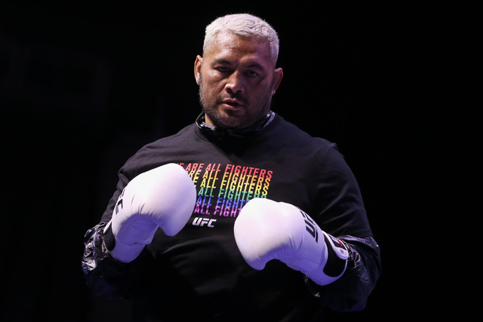 Mark Hunt Now Says Hell Sue Any Fighter Who Fights Him Under the Influence of PEDs
